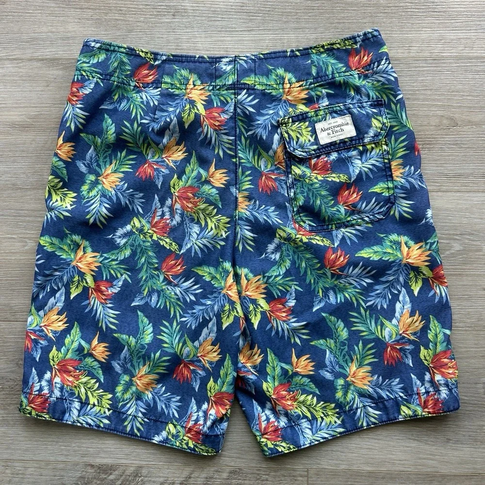 Abercrombie & Fitch Medium Campus Fit Swim‎ Shorts Multicolor Hawaiian